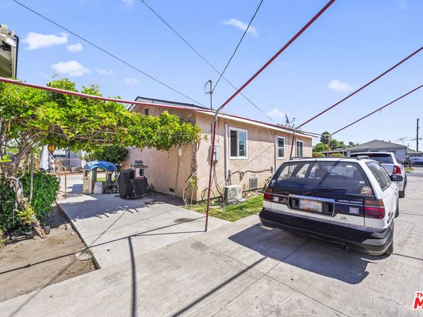 10407 Juniper Street, Los Angeles CA 90002