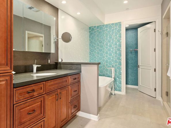 12026 Rhode Island Avenue PH1, Los Angeles CA 90025