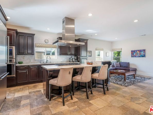 6411 W 85th Street, Los Angeles CA 90045