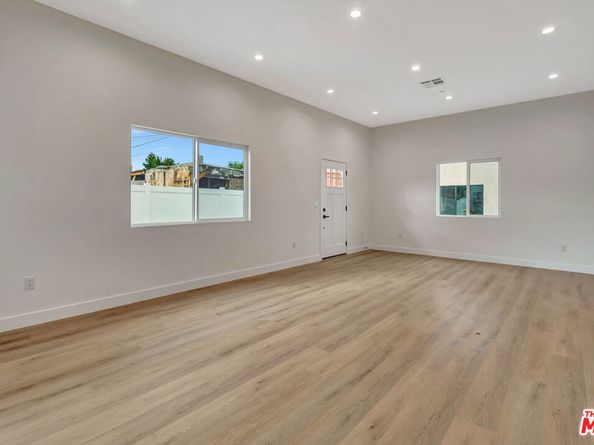 11108 Norris Avenue, Pacoima CA 91331