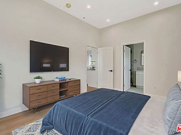 11108 Norris Avenue, Pacoima CA 91331