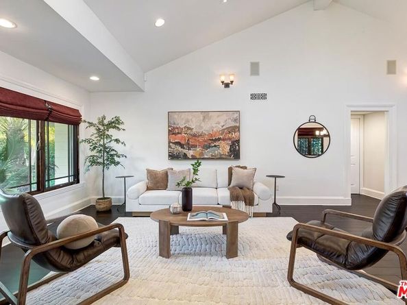 1711 Amherst Avenue, Los Angeles CA 90025