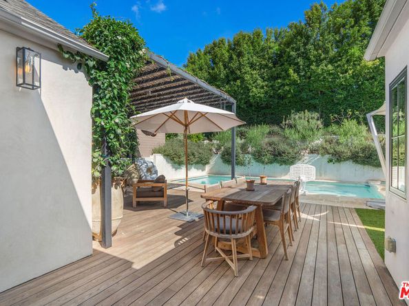 10267 Cresta Drive, Los Angeles CA 90064