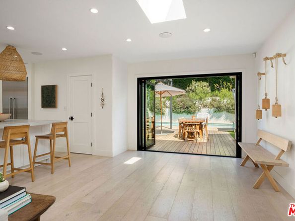 10267 Cresta Drive, Los Angeles CA 90064