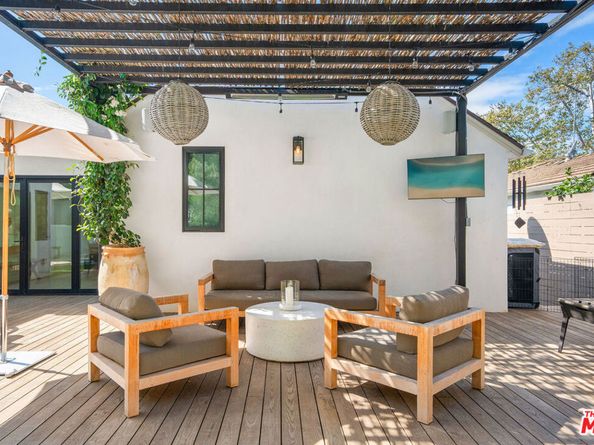 10267 Cresta Drive, Los Angeles CA 90064