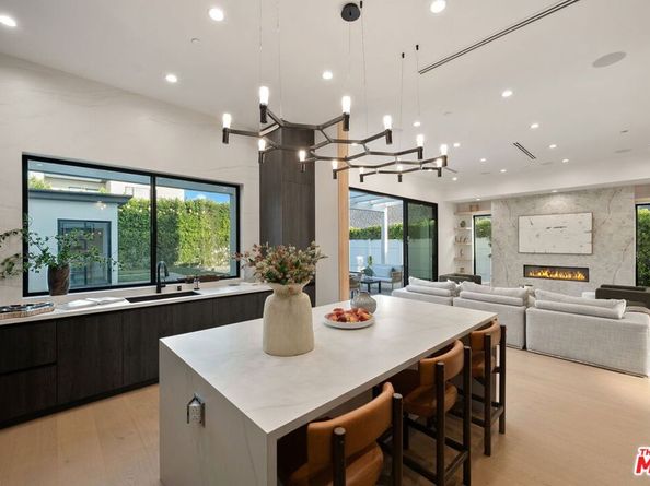 4532 Calhoun Avenue, Sherman Oaks CA 91423