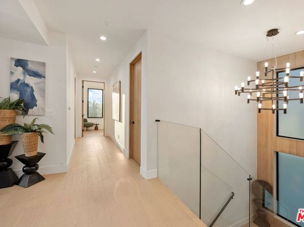 4532 Calhoun Avenue, Sherman Oaks CA 91423