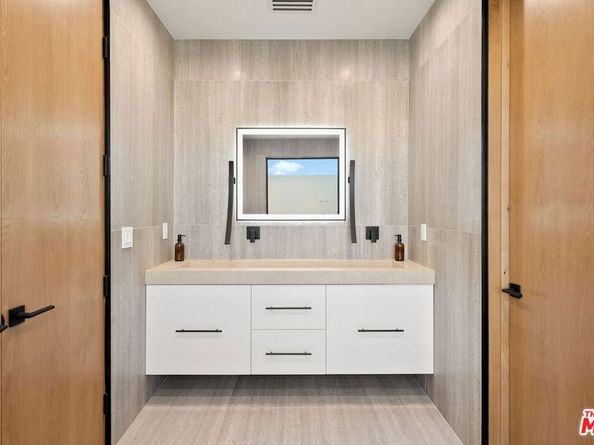 4532 Calhoun Avenue, Sherman Oaks CA 91423