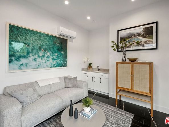 4532 Calhoun Avenue, Sherman Oaks CA 91423