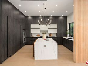 4532 Calhoun Avenue, Sherman Oaks CA 91423