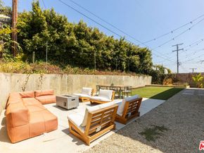 5018 Valleydale Avenue, Los Angeles CA 90043
