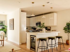 5018 Valleydale Avenue, Los Angeles CA 90043