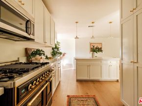 5018 Valleydale Avenue, Los Angeles CA 90043