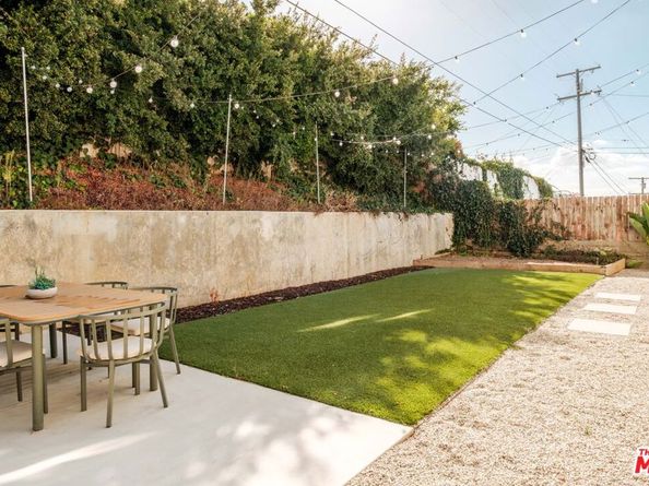 5018 Valleydale Avenue, Los Angeles CA 90043