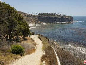 1230 Silvius Avenue, San Pedro CA 90731