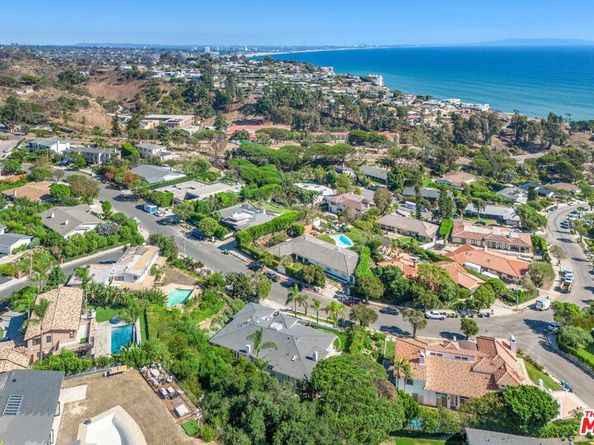 341 Surfview Drive, Pacific Palisades CA 90272