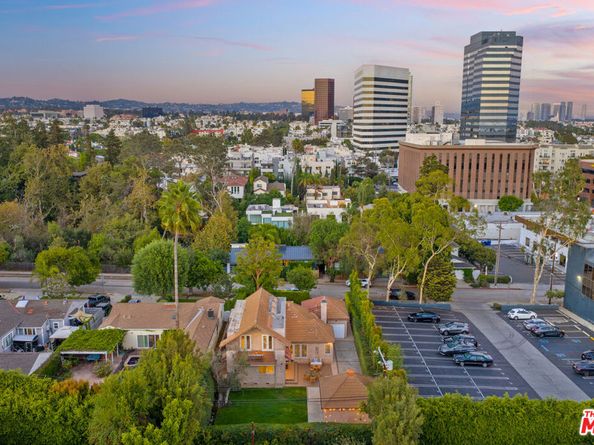1149 S Carmelina Avenue, Los Angeles CA 90049
