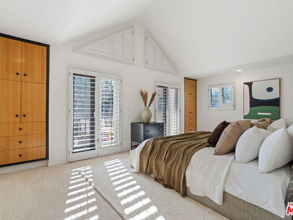 1149 S Carmelina Avenue, Los Angeles CA 90049