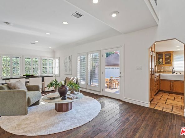 1149 S Carmelina Avenue, Los Angeles CA 90049