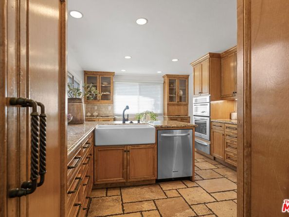 1149 S Carmelina Avenue, Los Angeles CA 90049