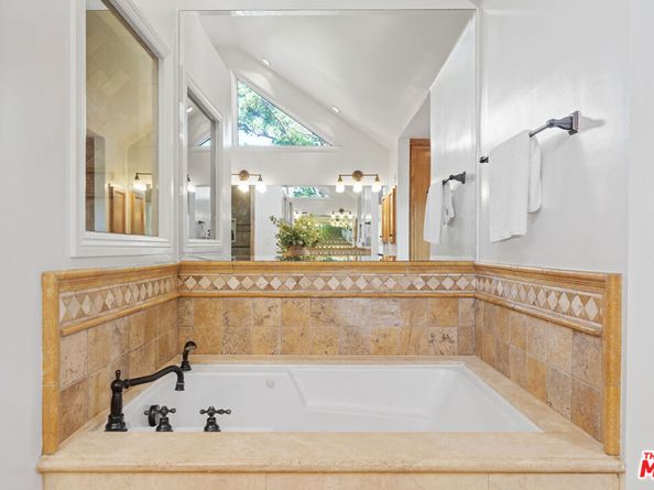 1149 S Carmelina Avenue, Los Angeles CA 90049