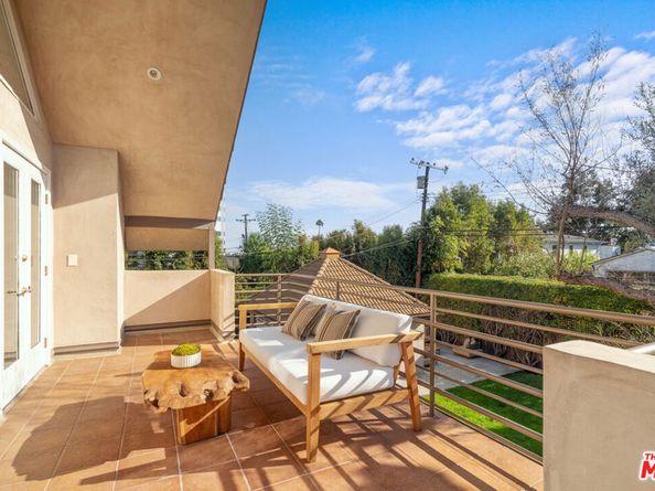 1149 S Carmelina Avenue, Los Angeles CA 90049