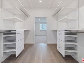 8568 Burton Way 301, Los Angeles CA 90048