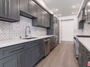 8568 Burton Way 301, Los Angeles CA 90048