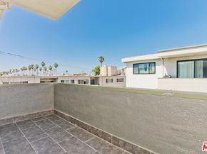 8568 Burton Way 301, Los Angeles CA 90048