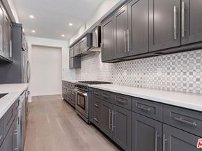 8568 Burton Way 301, Los Angeles CA 90048