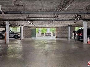 8568 Burton Way 301, Los Angeles CA 90048