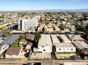 732 W 76th Street, Los Angeles CA 90044