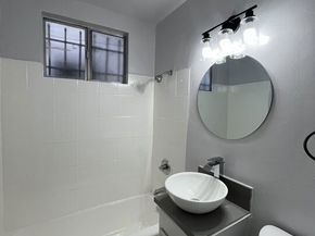732 W 76th Street, Los Angeles CA 90044