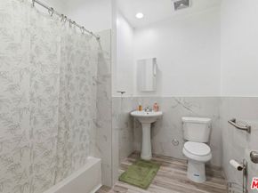 1801 W 43rd Street, Los Angeles CA 90062