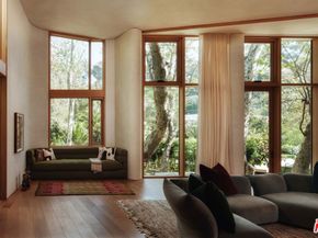 800 Brooktree Road, Pacific Palisades CA 90272