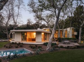800 Brooktree Road, Pacific Palisades CA 90272