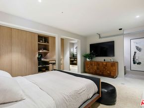 31649 Sea Level Drive, Malibu CA 90265
