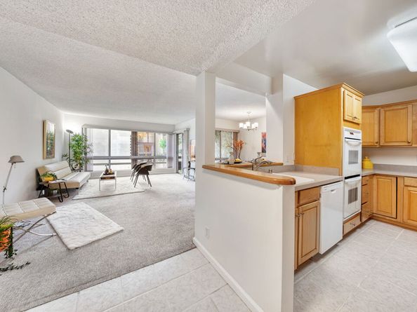6250 Buckingham 204, Culver City CA 90230