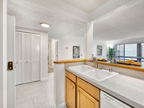 6250 Buckingham 204, Culver City CA 90230