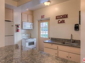 6250 Buckingham 204, Culver City CA 90230