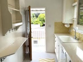 2514 W Chandler Boulevard, Burbank CA 91505