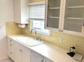 2514 W Chandler Boulevard, Burbank CA 91505