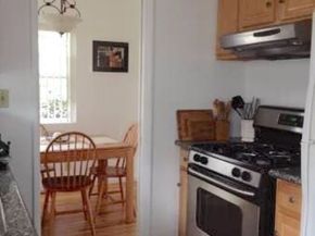 2514 W Chandler Boulevard, Burbank CA 91505