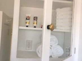 2514 W Chandler Boulevard, Burbank CA 91505