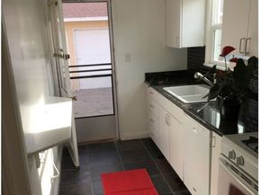 2514 W Chandler Boulevard, Burbank CA 91505