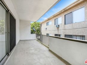 3625 Mentone Avenue, Los Angeles CA 90034