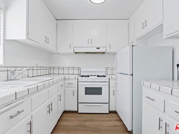 3625 Mentone Avenue, Los Angeles CA 90034