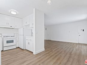 3625 Mentone Avenue, Los Angeles CA 90034