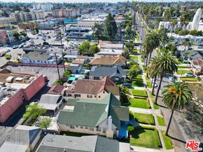 1124 S Manhattan Place, Los Angeles CA 90019