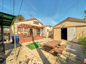 1124 S Manhattan Place, Los Angeles CA 90019